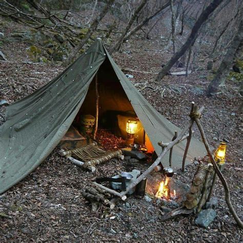 BUSHCRAFT & SURVIVAL